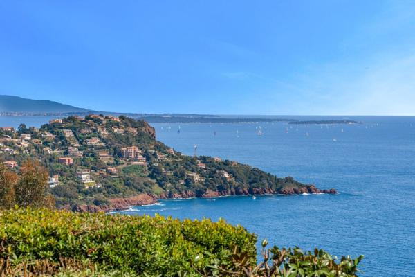 Vente Villa de luxe Théoule-sur-Mer 6 Pièces 231 m²