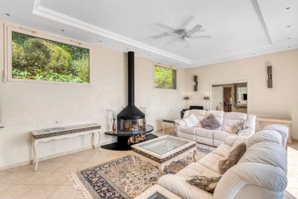 Vente Villa de luxe Théoule-sur-Mer 6 Pièces 231 m²