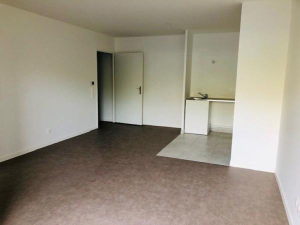 Location appartement Ozoir-la-Ferrière - 2 pièce(s) - 48 m² - 931 €/mois