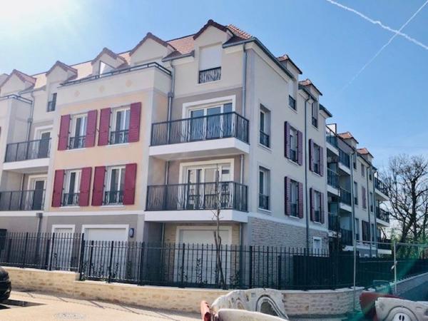 Location appartement Ozoir-la-Ferrière - 2 pièce(s) - 48 m² - 931 €/mois