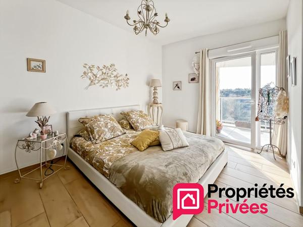 Villeneuve-Loubet  3 pièces en dernier étage, terrasse, vue mer & montagnes