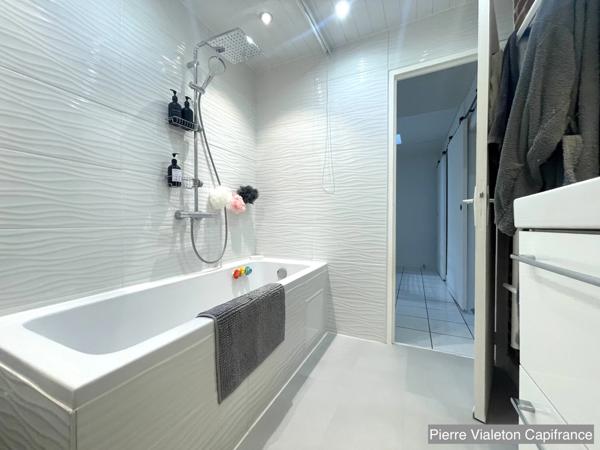 SAINT-CHAMOND-Superbe duplex103 M2-DPE C- 170000 €