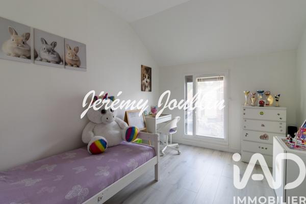 Maison à vendre 5 pièces 102 m² Jouy-le-Moutier