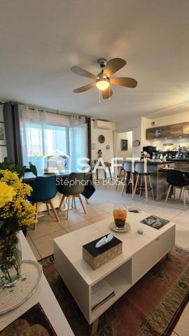 T3 CLIMATISÉ - TERRASSE ET BELLE CUISINE ÉQUIPÉE