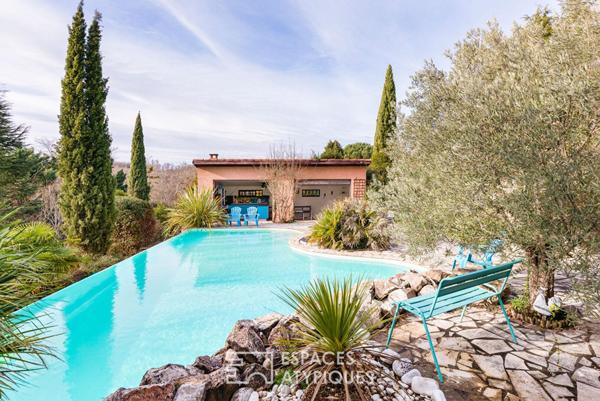 Maison d’Architecte piscine et vue sur la campagne