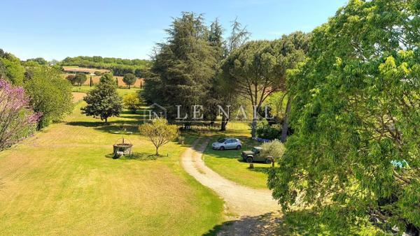 Beau château XIIIe et Renaissance aux portes de Nérac (Lot-et-Garonne)