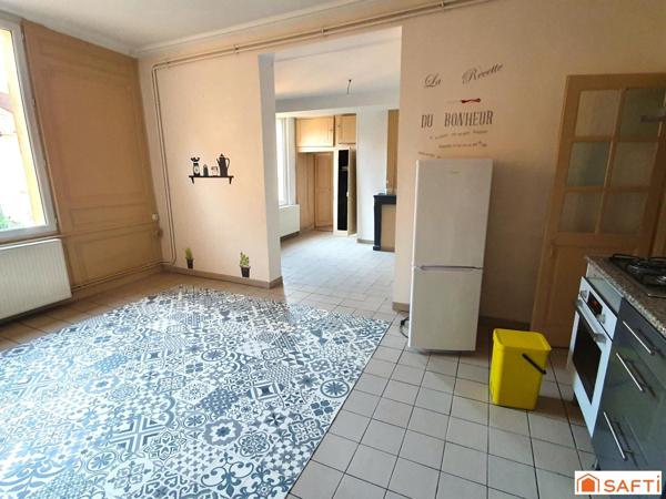 Maison mitoyenne de deux appartements