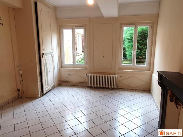 Maison mitoyenne de deux appartements