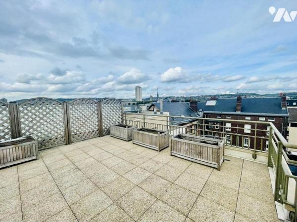 Appartement T4-T5 de plus de 100m² avec terrasse de 70m² - Double parking et Cave