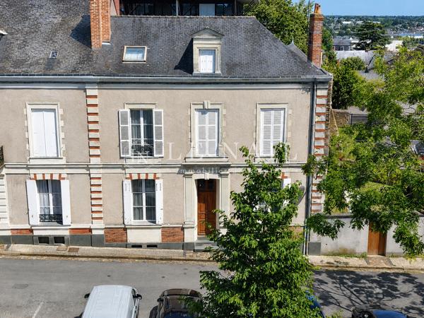 Jolie maison bourgeoise du XIXe en centre-ville de Château-Gontier
