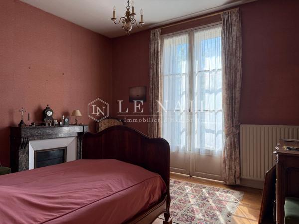 Jolie maison bourgeoise du XIXe en centre-ville de Château-Gontier