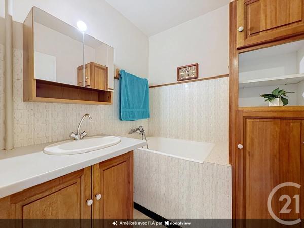 Appartement F4 à vendre  4 pièces - 67,18 m 2   TROYES  - 10
