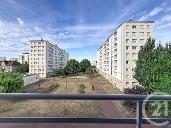 Appartement F4 à vendre  4 pièces - 67,18 m 2   TROYES  - 10