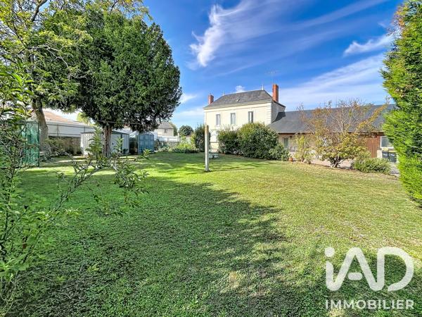 Maison à vendre 8 pièces 192 m² Saint-Gervais-les-Trois-Clochers