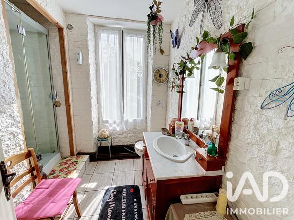 Maison à vendre 8 pièces 192 m² Saint-Gervais-les-Trois-Clochers