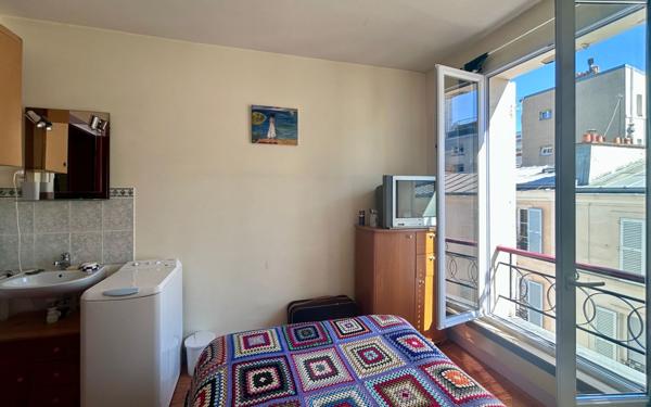 Appartement à vendre    1 pièce • 9,85 m2 Paris 14