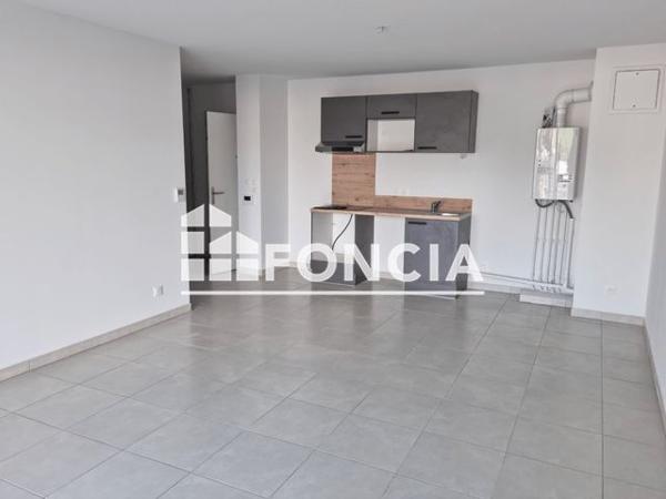 Location Appartement 3 pièces 65.5 m² - 16 AVENUE JULES FERRY Les Angles 30133