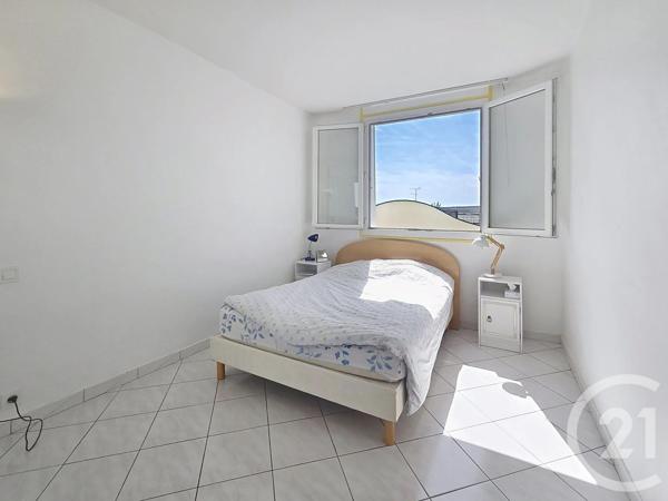Appartement à vendre  4 pièces - 80,59 m 2   TROYES  - 10