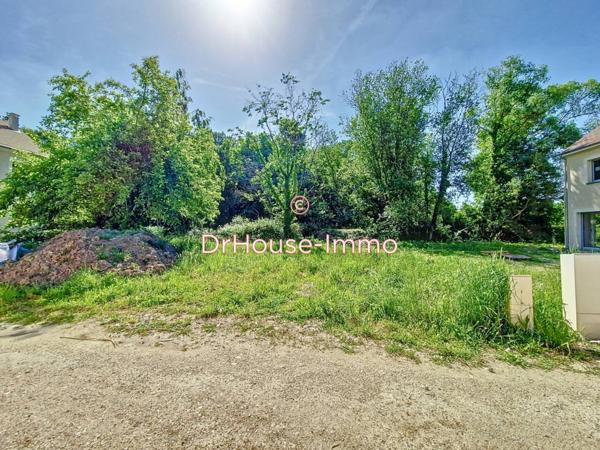 Terrain à vendre de 1 047 m²