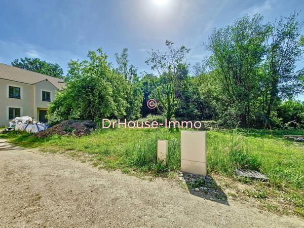 Terrain à vendre de 1 047 m²