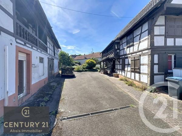 Immeuble à vendre  240 m 2   VENDENHEIM  - 67