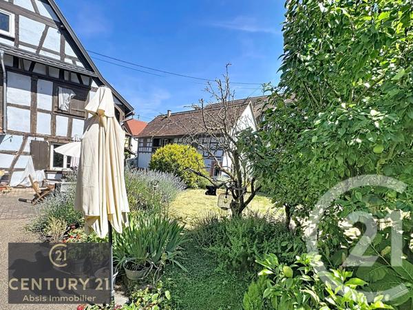 Immeuble à vendre  240 m 2   VENDENHEIM  - 67