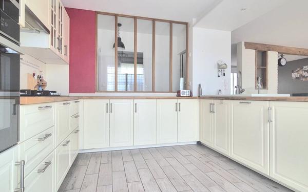 Maison à vendre    6 pièces • 132 m2 Coubert