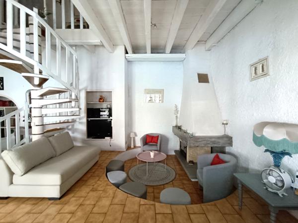 Arles (13200) Quartier Chabourlet, maison de ville avec jardin