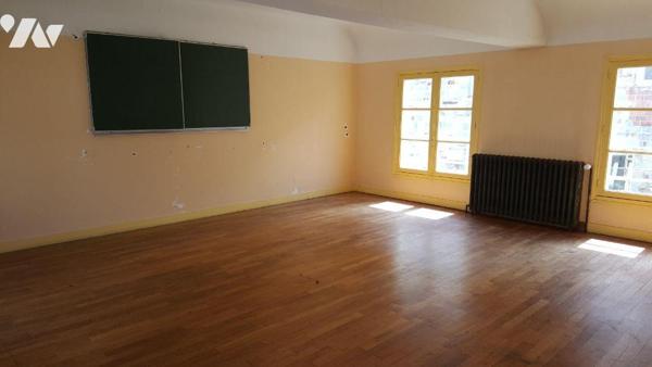 A VENDRE. Ensemble immobilier. BARENTON. Sud Manche. Basse Normandie.
Ensemble immobilier comp...