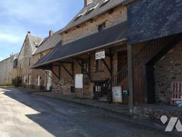 A VENDRE. Ensemble immobilier. BARENTON. Sud Manche. Basse Normandie.
Ensemble immobilier comp...