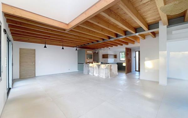 Maison à louer    5 pièces •  Anglet