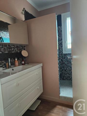 Appartement T3 à vendre  3 pièces - 62,70 m2 LA CIOTAT - 13