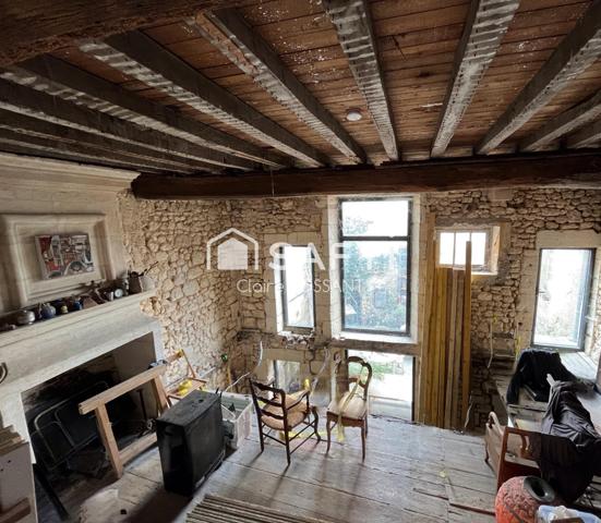 Maison en pierre - Bourg - Potentiel et authenticité