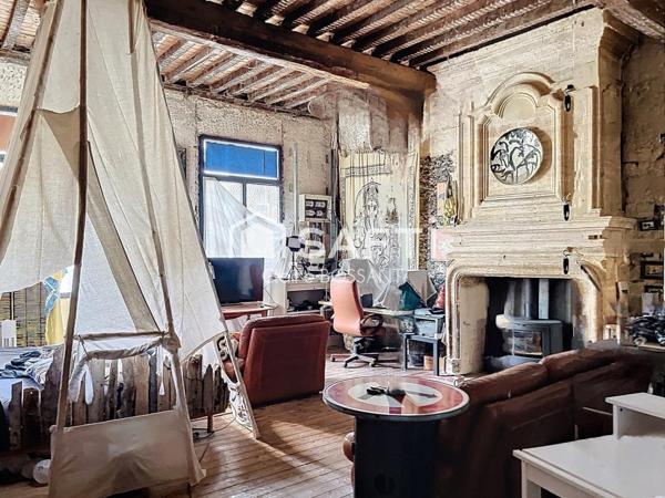 Maison en pierre - Bourg - Potentiel et authenticité