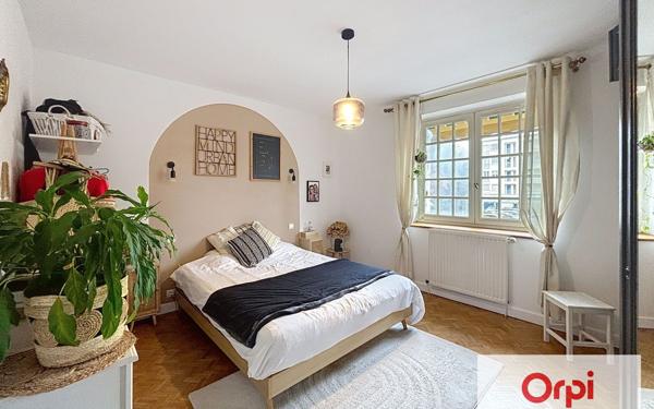 Maison à vendre    6 pièces •  Brive-la-Gaillarde