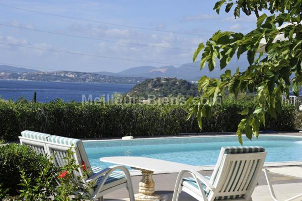  PORTO VECCHIO - LECCI - MAISON 350 M2 ENVIRON - 7 CHAMBRES - TERRAIN 1770 M2 - PISCINE - JACUZZI - SOLARIUM