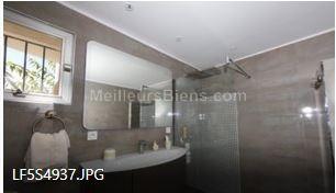  PORTO VECCHIO - LECCI - MAISON 350 M2 ENVIRON - 7 CHAMBRES - TERRAIN 1770 M2 - PISCINE - JACUZZI - SOLARIUM