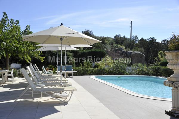  PORTO VECCHIO - LECCI - MAISON 350 M2 ENVIRON - 7 CHAMBRES - TERRAIN 1770 M2 - PISCINE - JACUZZI - SOLARIUM