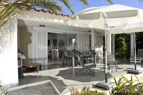  PORTO VECCHIO - LECCI - MAISON 350 M2 ENVIRON - 7 CHAMBRES - TERRAIN 1770 M2 - PISCINE - JACUZZI - SOLARIUM