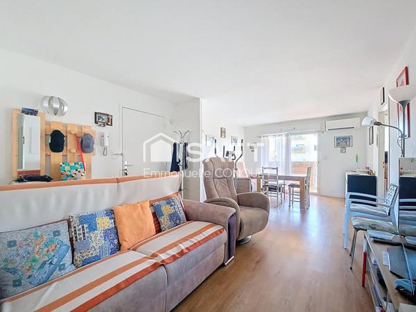 Appartement 2 chambres avec terrasse et garage