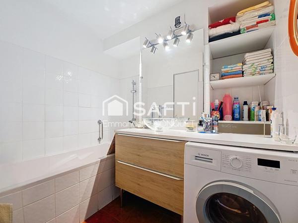 Appartement 2 chambres avec terrasse et garage