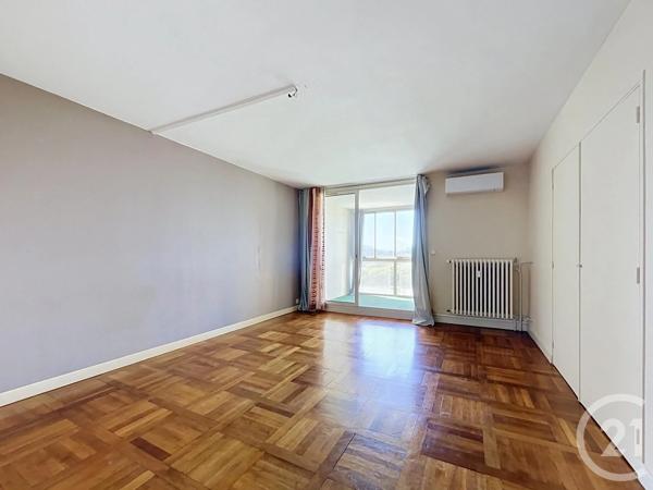 Appartement F3 à vendre  3 pièces - 89,05 m 2   BAGNOLS SUR CEZE  - 30