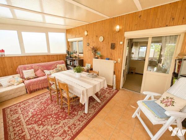 Maison de type T5 avec garage et jardin dans l'ensemble les Ensanges
