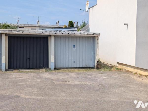 Maison de type T5 avec garage et jardin dans l'ensemble les Ensanges