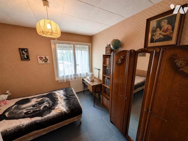 Maison de type T5 avec garage et jardin dans l'ensemble les Ensanges