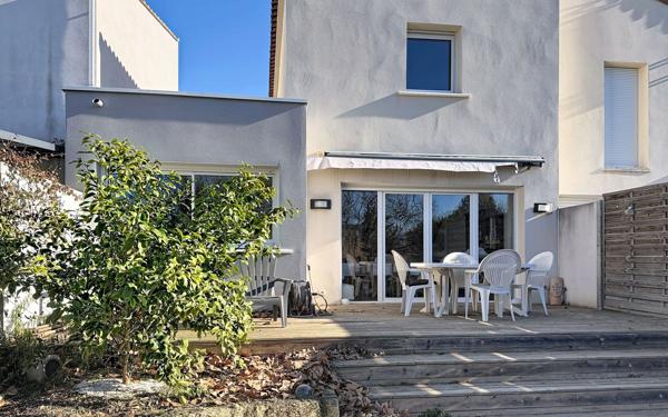 Maison à vendre    4 pièces • 101 m2 Lunel-Viel