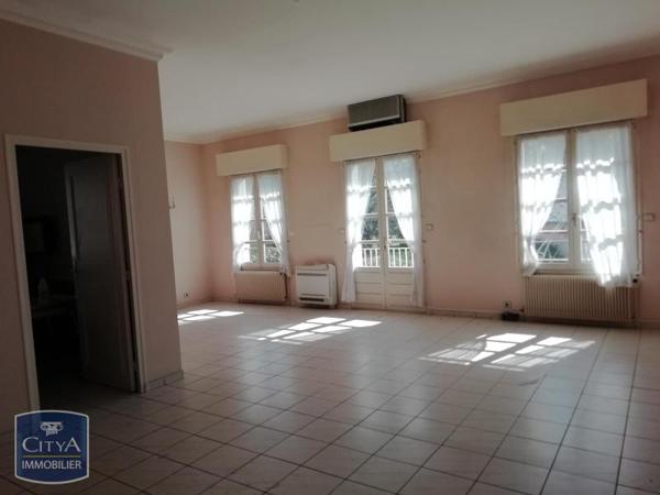 Location maison Mehun-sur-Yèvre (18500) 4 pièces 97.65m²