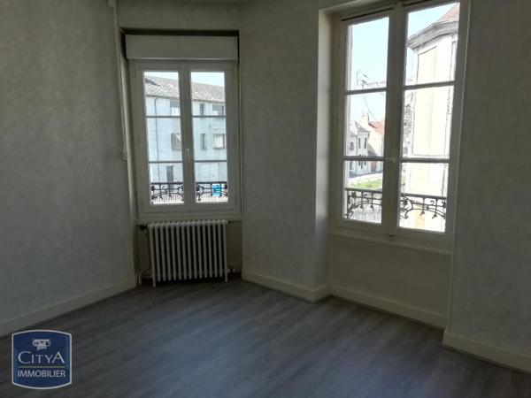 Location maison Mehun-sur-Yèvre (18500) 4 pièces 97.65m²