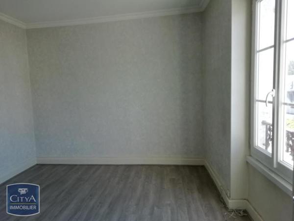 Location maison Mehun-sur-Yèvre (18500) 4 pièces 97.65m²