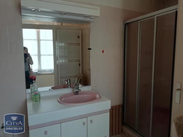 Location maison Mehun-sur-Yèvre (18500) 4 pièces 97.65m²